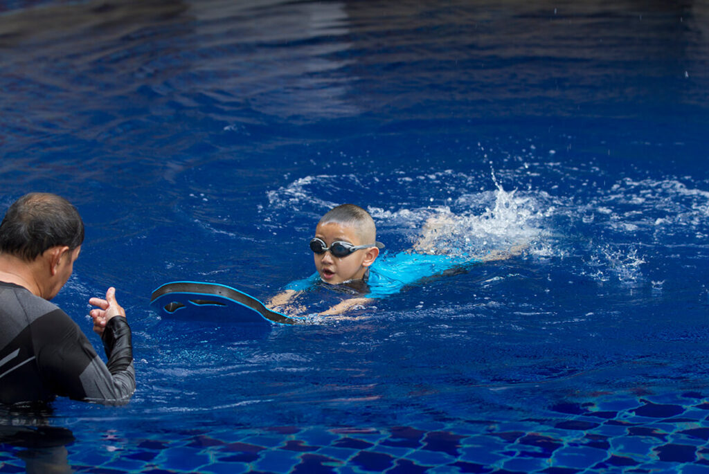 child swimming lesson